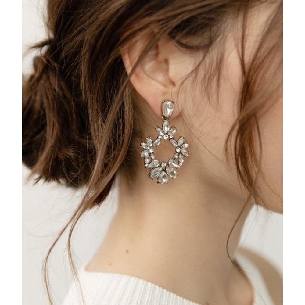 Olive + Piper Crystal Earrings - Olivia Drops